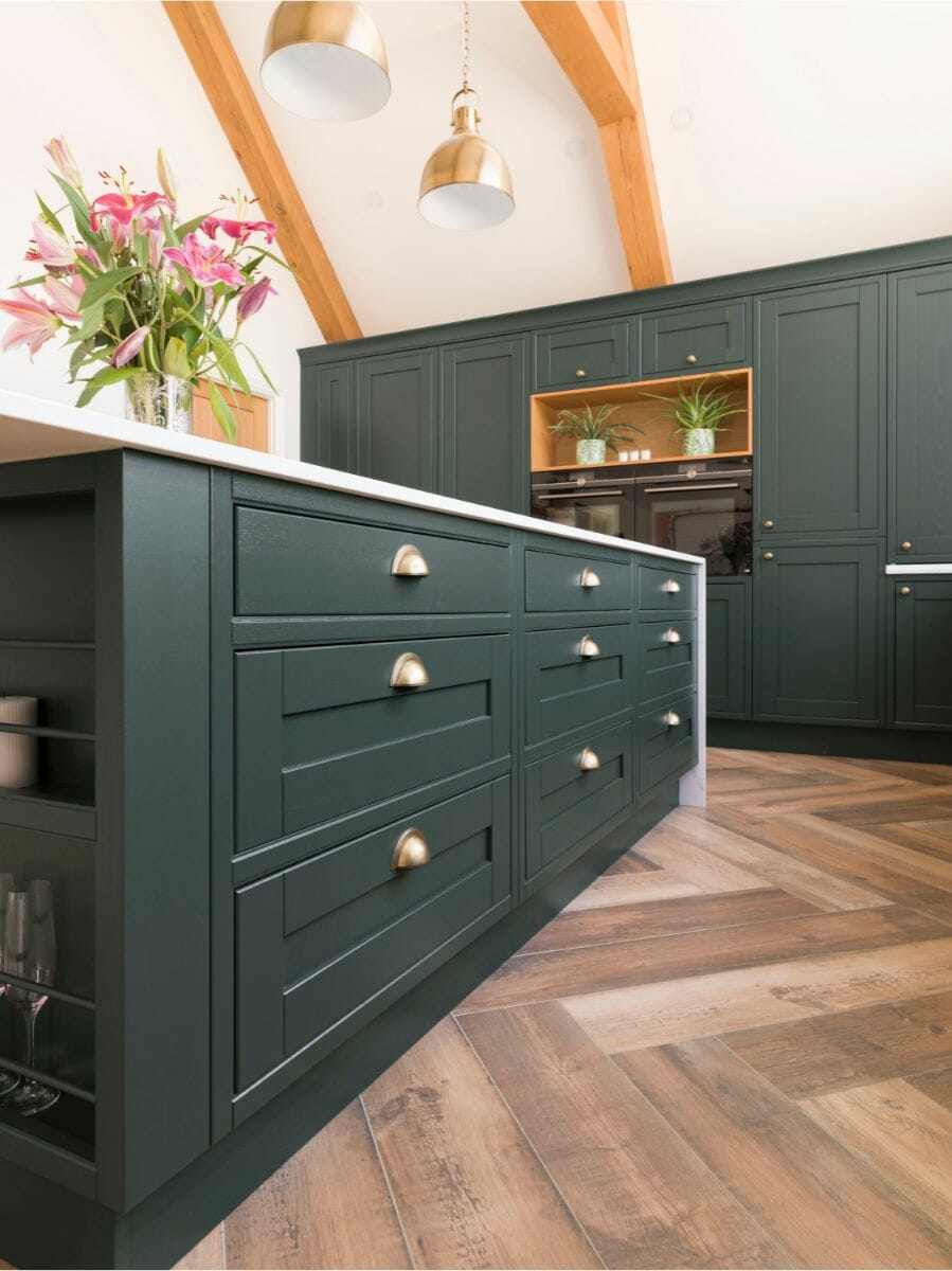 Mike Hughes Hemsley Hunter Green Cameo 1