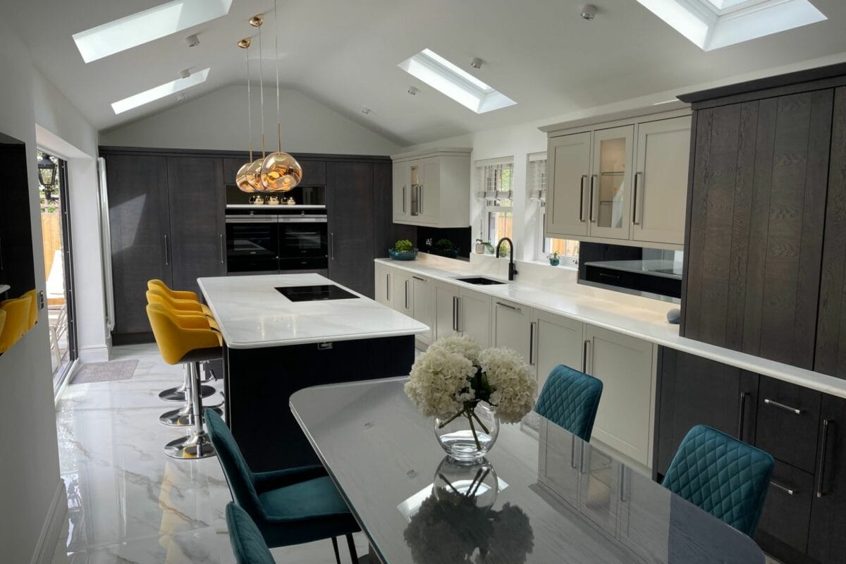 Bright Monochrome Modern Kitchen