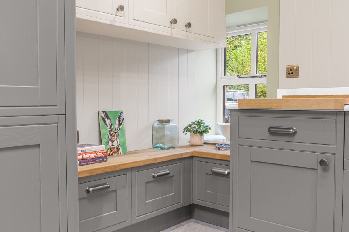 Kitchen Design for the room space and its personality by Mike Hughes Fitted Interiors