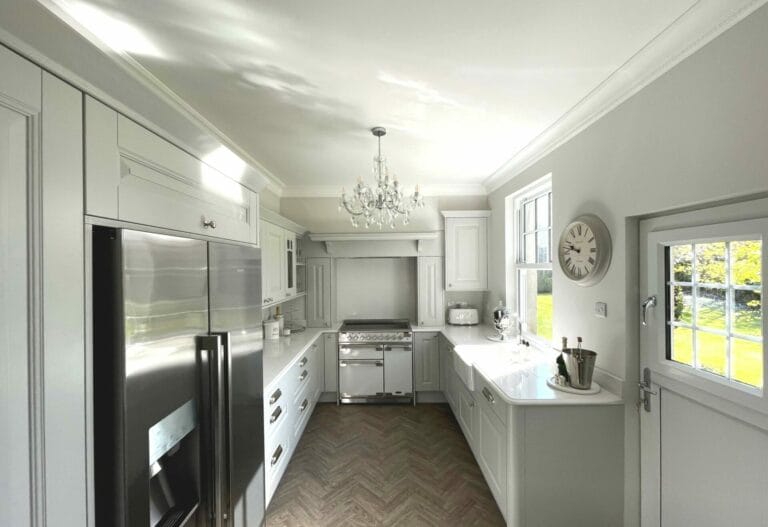 Traditional Kitchen by Mike Hughes Fitted Interiors edited 1