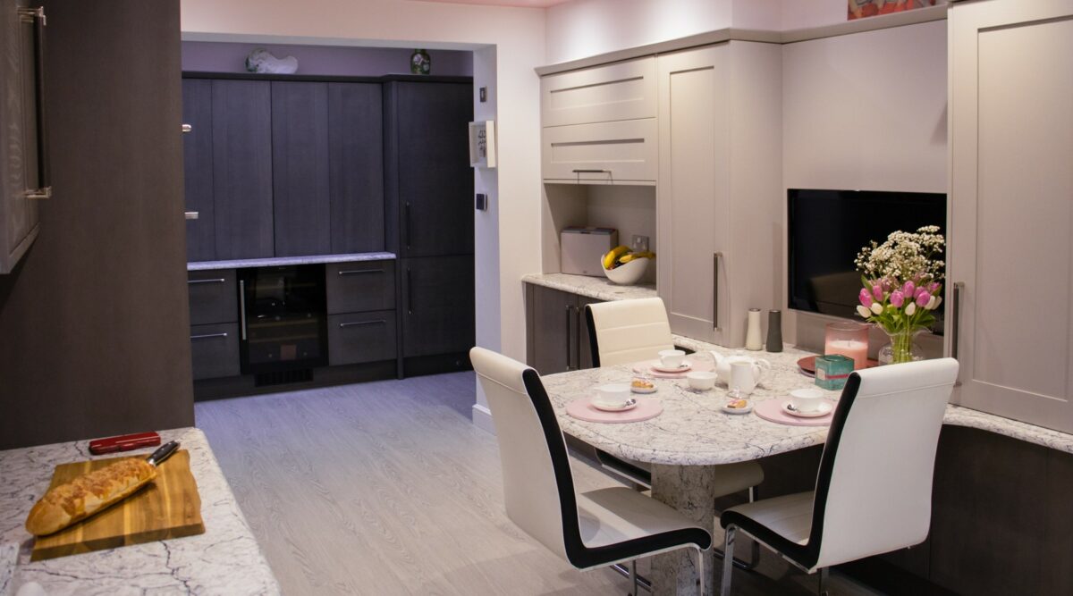 Grey Stained Oak with Light Grey Family Kitchen Woods Callerton Kitchen 01 2
