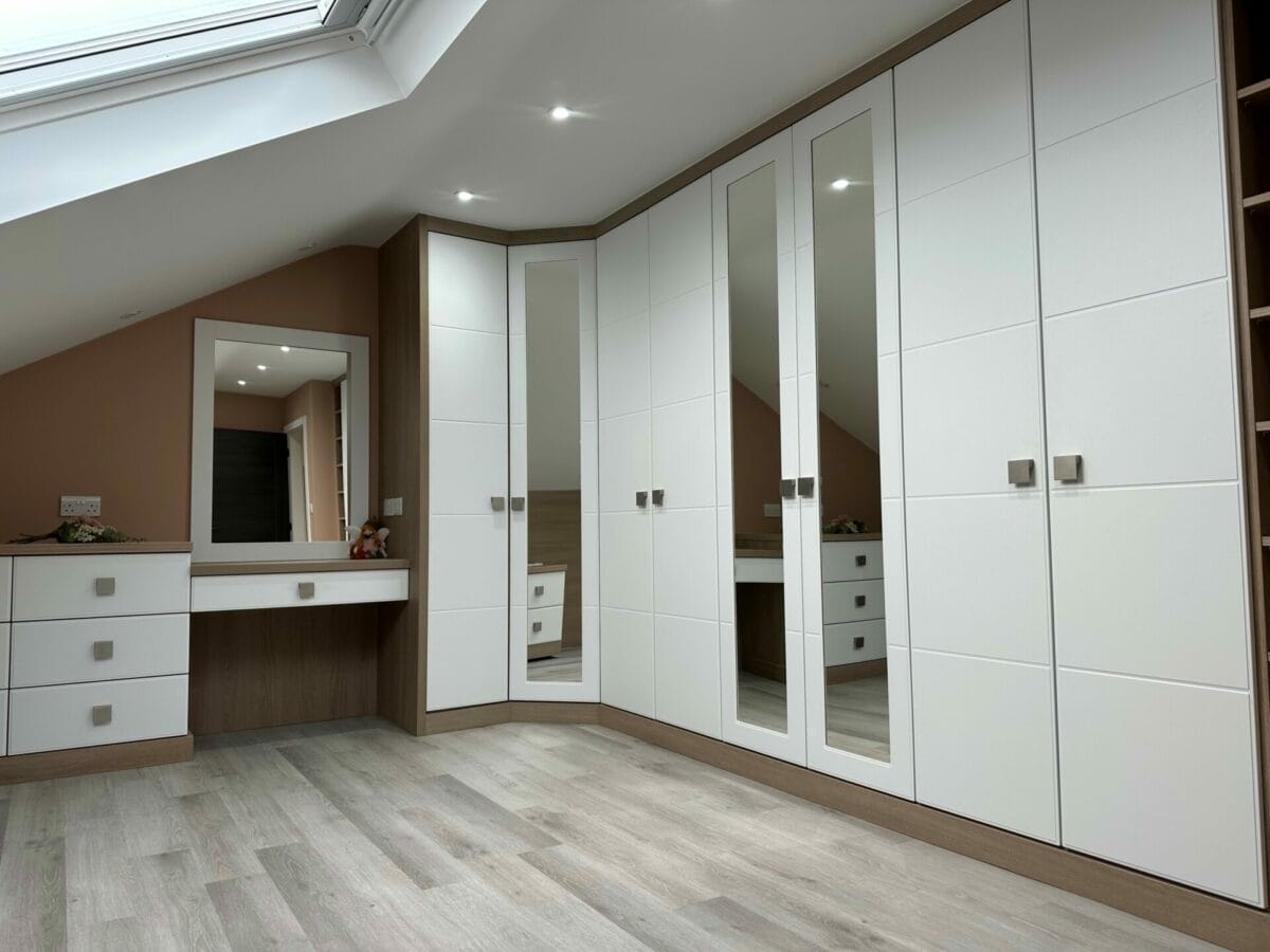 White Genoa 1 Fitted Bedroom by Mike Hughes Fitted Interiors