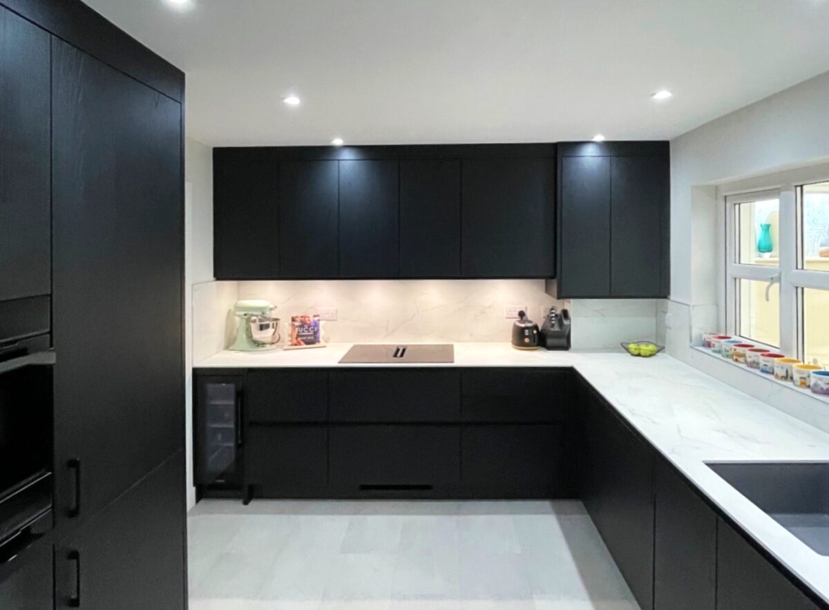 Black Handleless keller kitchen