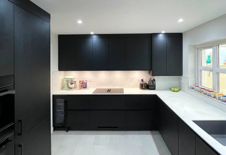 Black Handleless keller kitchen
